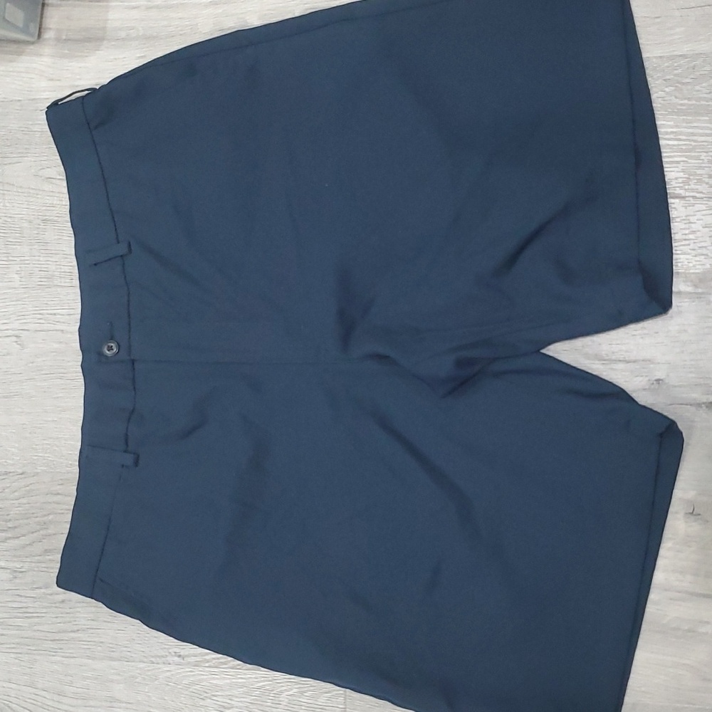MEN'S Navy Bermuda Size 38
